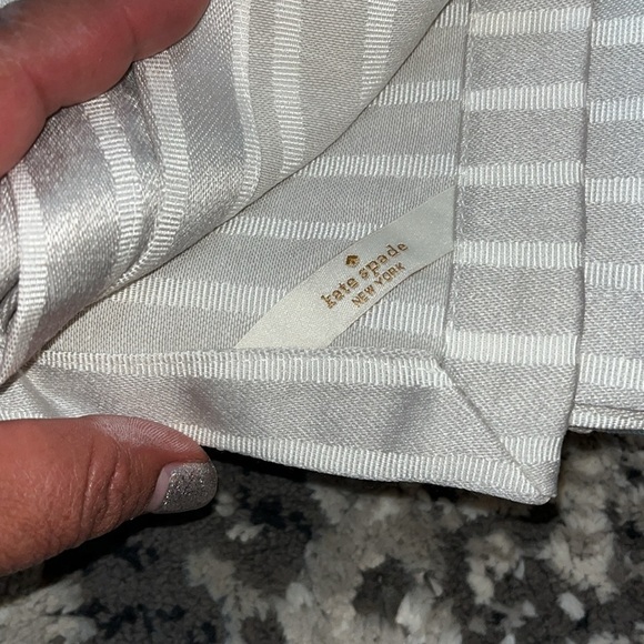 Kate Spade Green Box with White Striped Cloth - Picture 5 of 5